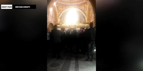 5c9de5e7445219c57ed66ecb jpg