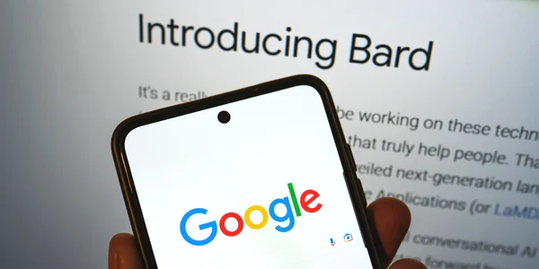 Bard Google FOTO Shutterstock jpg
