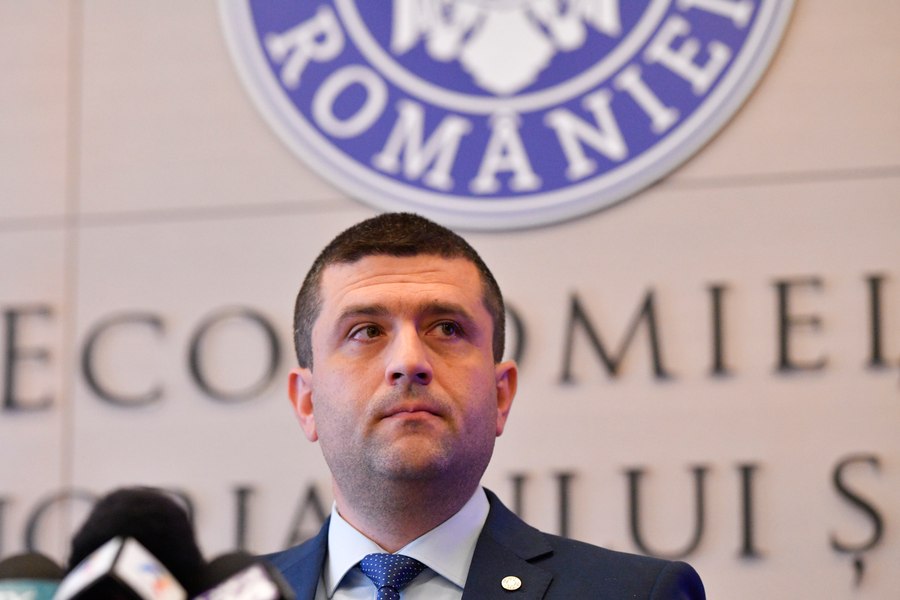 Ministrul Economiei despre incendiul de la Cugir: Pagubele sunt minime. Așteptăm rezultatele anchetei