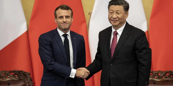 Xi Jinping şi Emmanuel Macron FOTO EPA-EFE
