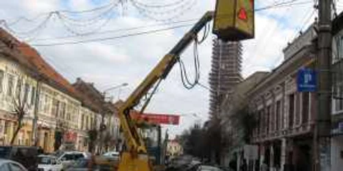 Bistriţenii de pe şase străzi, în beznă 