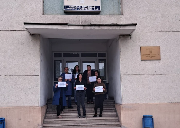 Angajații Arhivelor Naționale Olt au suspendat lucrul cu publicul timp de o oră