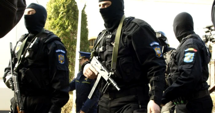 Hunedoreanul va fi escortat în Ungaria. Foto: Arhivă