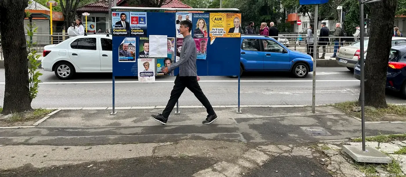 Afișe electorale la București