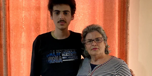 ionut mihailescu alaturi de bunica sa   foto arhiva personala jpeg