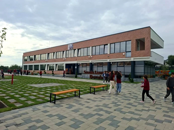 Școala gimnazială „Leon Dănăilă” Darabani FOTO Cosmin Pătrașcu Zamfirache