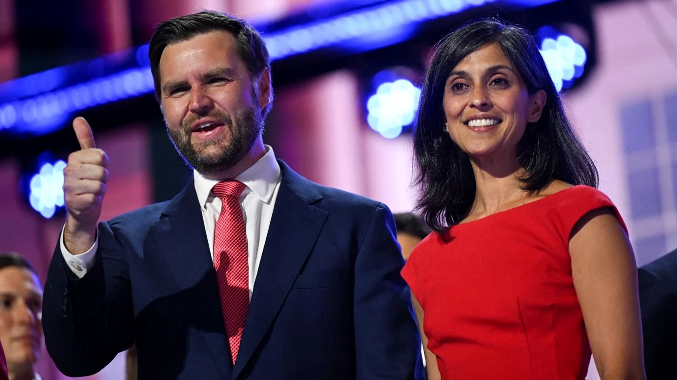 JD Vance și soția sa, Usha FOTO: X
