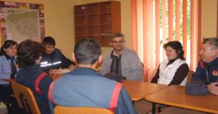 Târgu-Jiu: Poliţiştii le-au adresat agenţilor poştali recomandări
