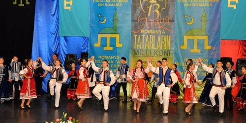 Tătarii  - sărbătoarea etniei 13 Decembrie Constanţa Dobrogea Sursă foto UDTTMR