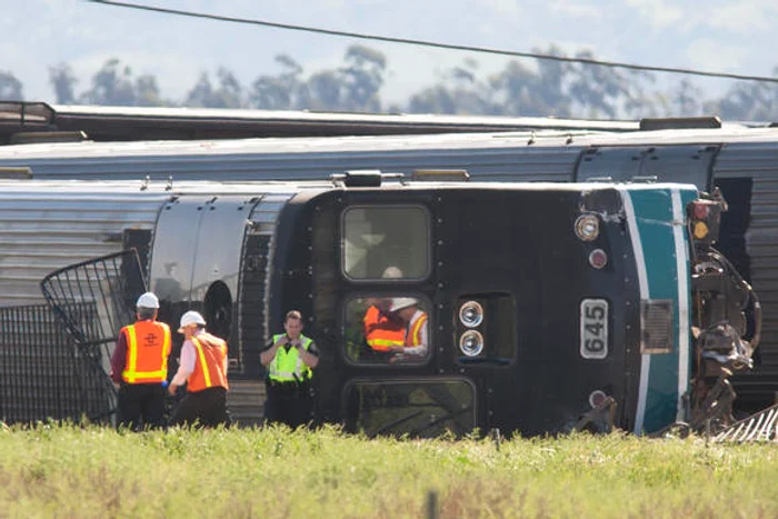 
    Zece vagoane ale unui tren de marfă au deraiat, în Stația LețcaFoto: Arhiva Click!  
