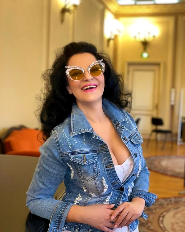 1 angela gheorgiu in elvetia1 jpg jpeg