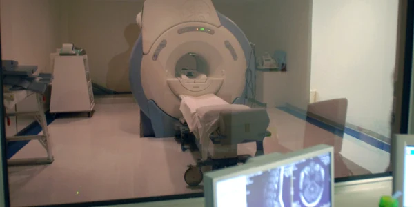 scanner rmn foto wikimedia