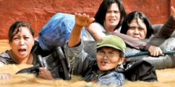 VIDEO Catastrofă naturală în Filipine: 86 de morţi