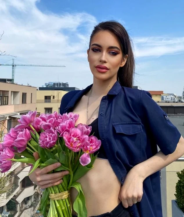 1 eva zaharescu 18 ani 6 jpg jpeg