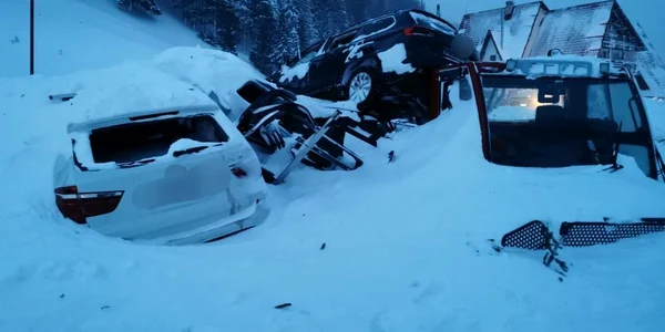avalansa cabana capra FOTO IPJ Arges jpg
