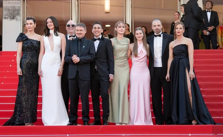 Echipa regizorului Cristian Mungiu care joacă în filmul „Fjord”