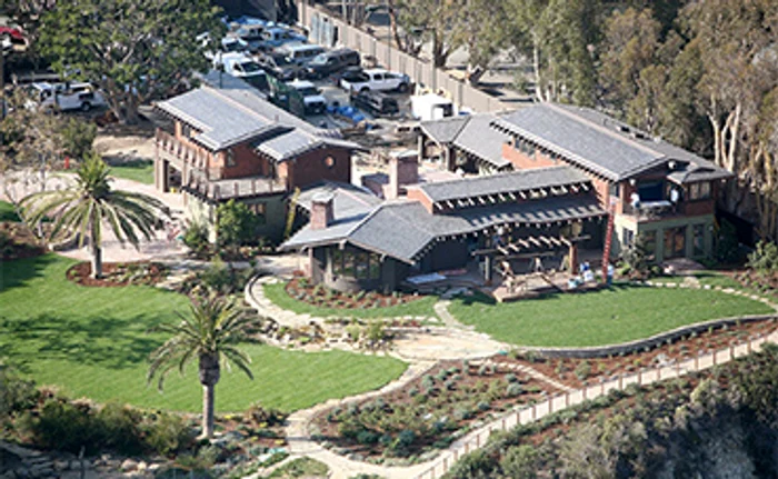 Julia Roberts, 52 de ani, şi-a vândut casa din Malibu şi s-a mutat cu familia la sute de kilometri distanţă