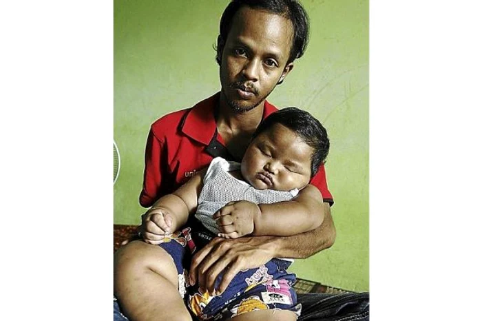 
    Khairul Syafiq Azmi nu a ezitat să-i dea un ochi fiului său, Khairil  