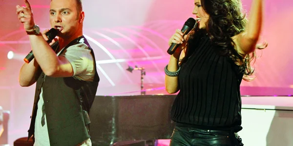 Ovi şi Paula Seling cântă piesa „Playing with fire“ în finala din 6 martie