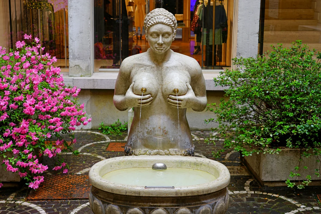 Fontana Delle Tette 
