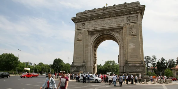 arcul de triumf bucuresti foto adevarul