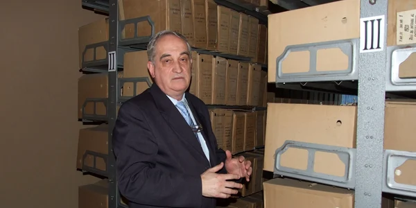 Directorul Lucian Cucuiet caută soluţii pentru documentele nearhivate