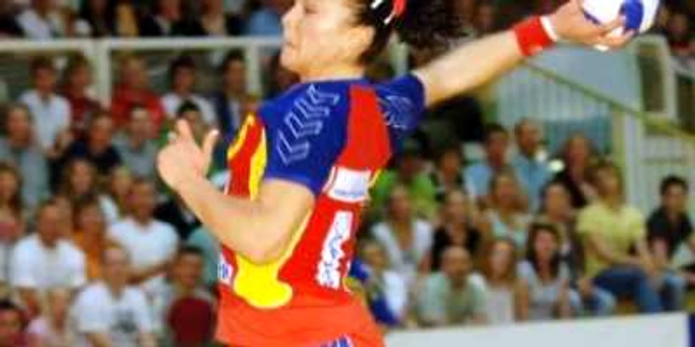 HANDBAL: Valentina Elisei are ruptură de ligamente şi va rata Mondialele!