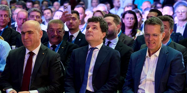 Ilie Bolojan, Nicușor Dan și Ionuț Moșteanu FOTO Inquam / Codrin Unici 