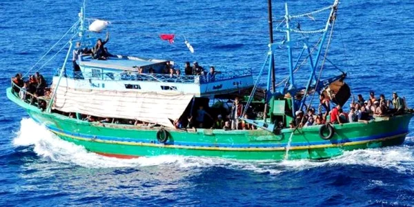 Barcă refugiaţi migranţi Sursa foto politiadefrontiera.ro