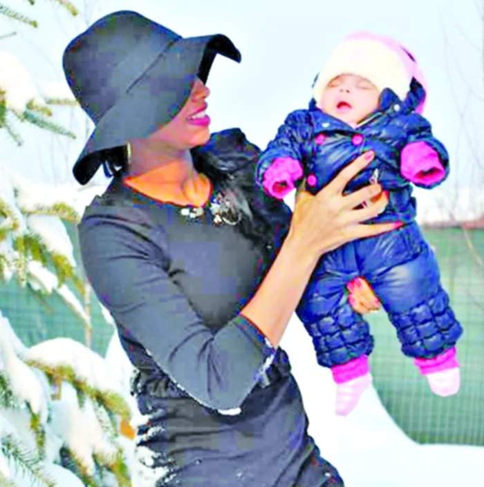 
    Naşii micuţei vor fi nişte  prieteni ai mulatrei, din Brăila  