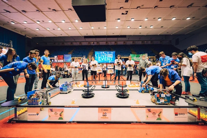 FOTO BRD FIRST Tech Challenge Romania