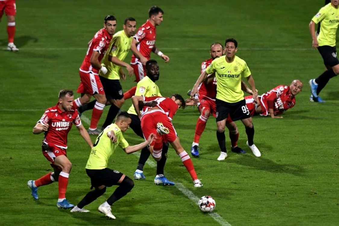 Dinamo și CFR Cluj sunt focarele de coronavirus al Ligii 1FOTO: Sportpictures.eu