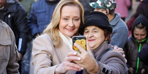 elena lasconi facebook jpg