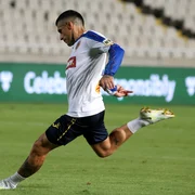 Nicolae Stanciu, nationala Romania (Facebook Echipa nationala de fotbal a Romaniei) jpg