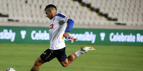 Nicolae Stanciu, nationala Romania (Facebook Echipa nationala de fotbal a Romaniei) jpg