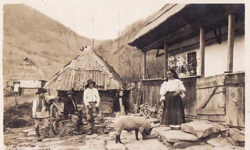 Familie de țărani în timpul Primului Război Mondial (© iMAGO Romaniae)