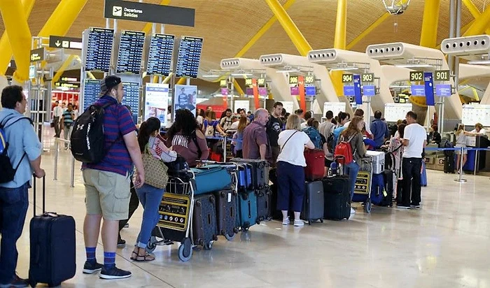 greva aeroport madrid spania jpeg