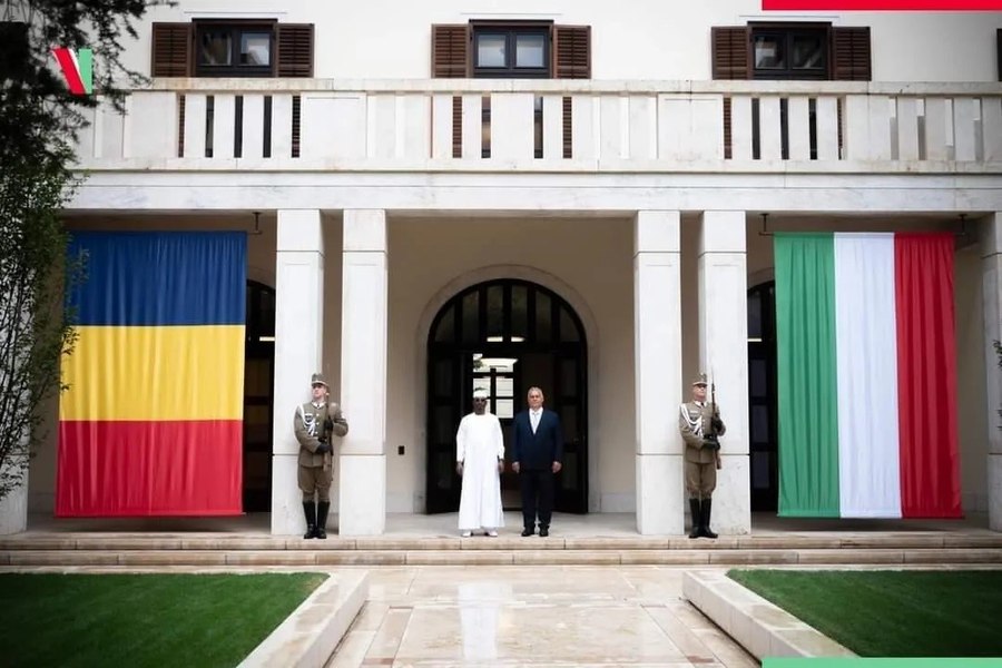 Ce caută Ungaria în Africa? Budapesta iubește tricolorul roș-galben-albastru... în Ciad!