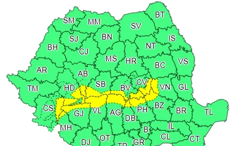 Meteorologii ANM au emis ”cod galben” de vânt și ninsori visloite la munte jpeg