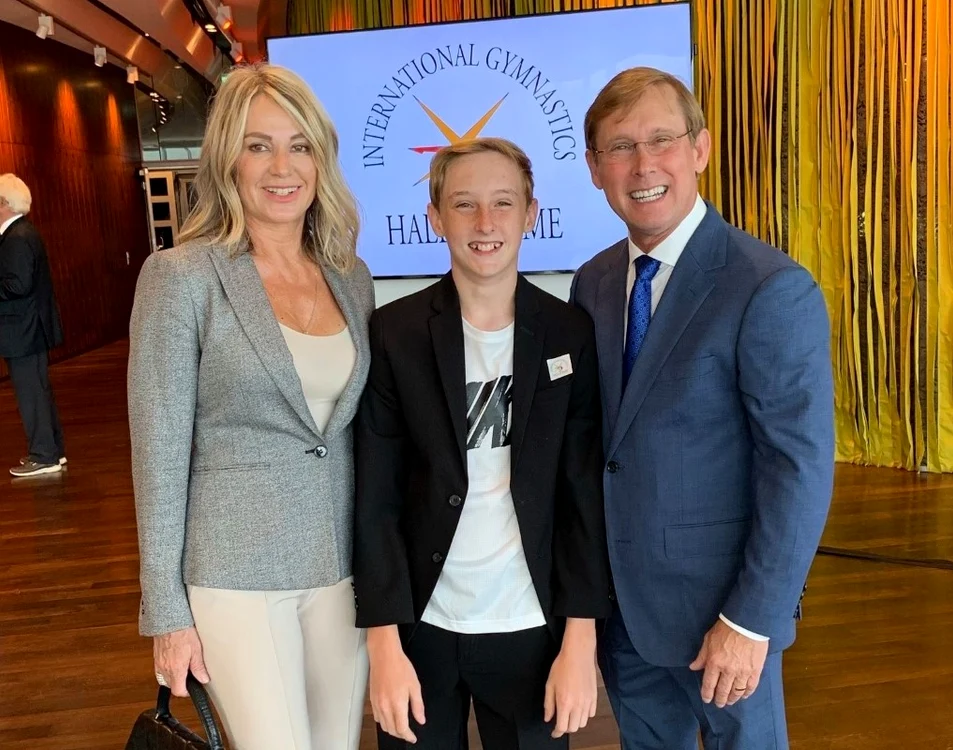 
    Nadia Comăneci, Bart Conner și fiul lor, Dylanfoto: Instagram  