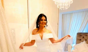 „Cel mai frumos cadou pentru soțul meu”, a scris Ioana în dreptul imaginii în care apare în rochie de mireasă jpeg