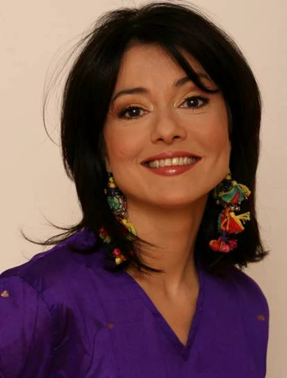Oana Sârbu, alături de Daniel Iordăchioaie, Gabriel Dorobanţu, Carmen Trandafir şi Marina VoicaFoto: Arhivă personală