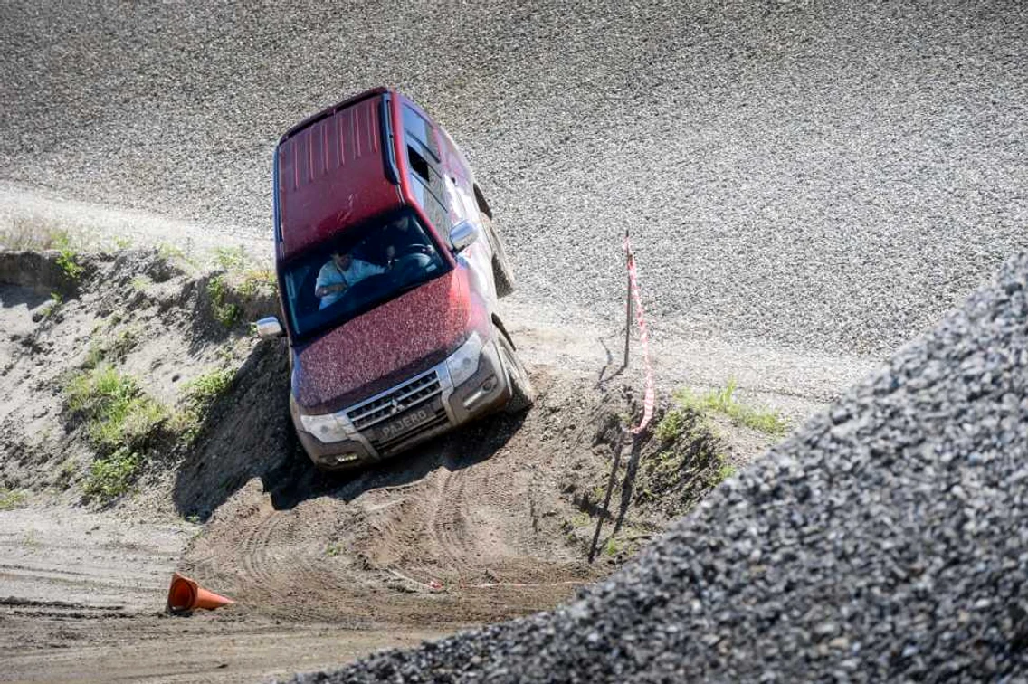 Mitsubishi off-road day