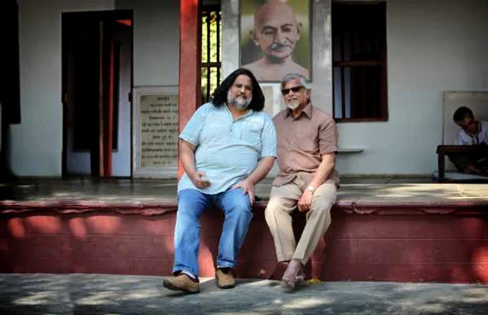 tushar gandhi si tatal sau