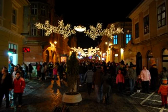 Braşov: Oraşul de poveste şi-a aprins luminile