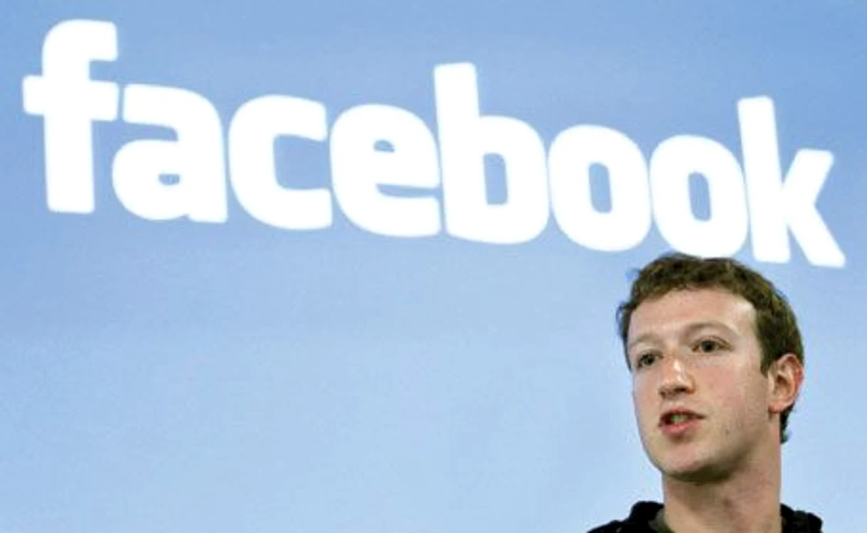 
    Americanul Mark Zuckerberg (26 de ani), fondatorul platformei de socializare   Foto: Reuters  