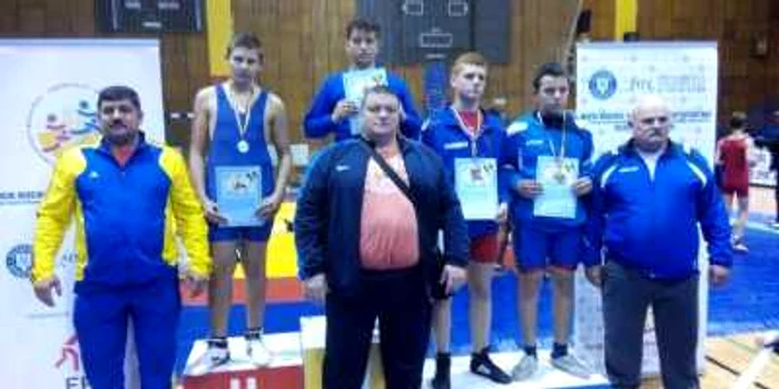 Mihai Croitor a urcat pe prima treaptă a podiumului la Campionatul Naţional de Lupte Greco-Romane rezervate copiilor, desfăşurat săptămâna trecută, la Târgovişte