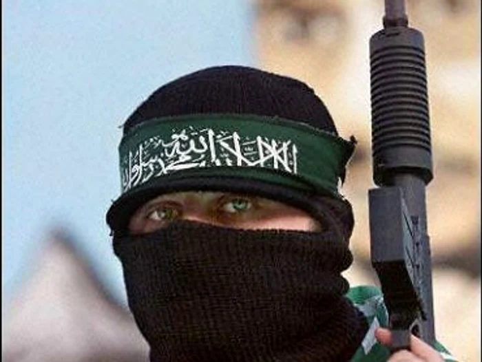 Deţinuţii au reuşit să se furişeze pe la toalete