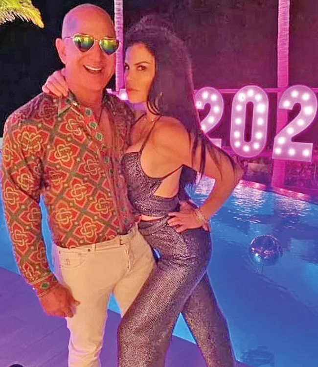 Jeff Bezos, 57 de ani, şi Lauren Sanchez, 51 de ani, Revelion de lux pe iaht. Fotografii Instagram