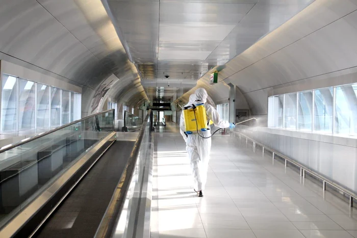Toate fluxurile de pasageri sunt dezinfectate în Aeroportul Otopeni Fotografii: Aeroportul Otopeni